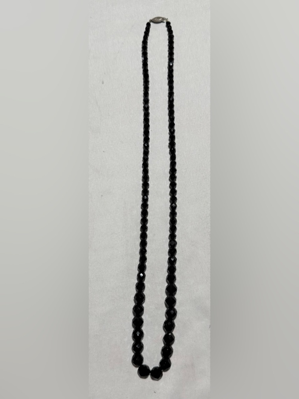 Vintage Black Faceted Glass Bead Necklace - Women Jewelry Silver hook